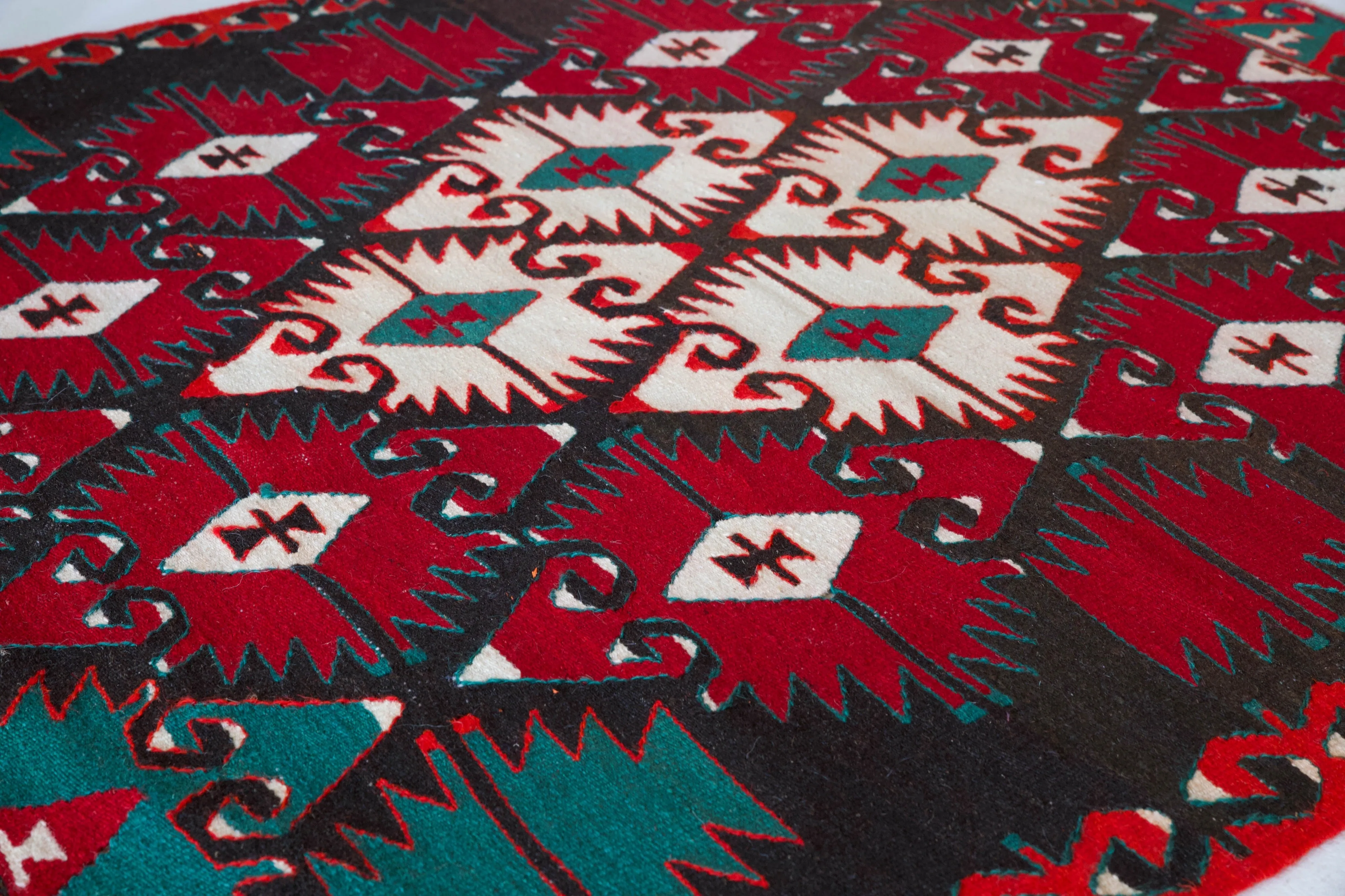Vintage Mini Turkish Kilim Rug 3'4"x4'3"
