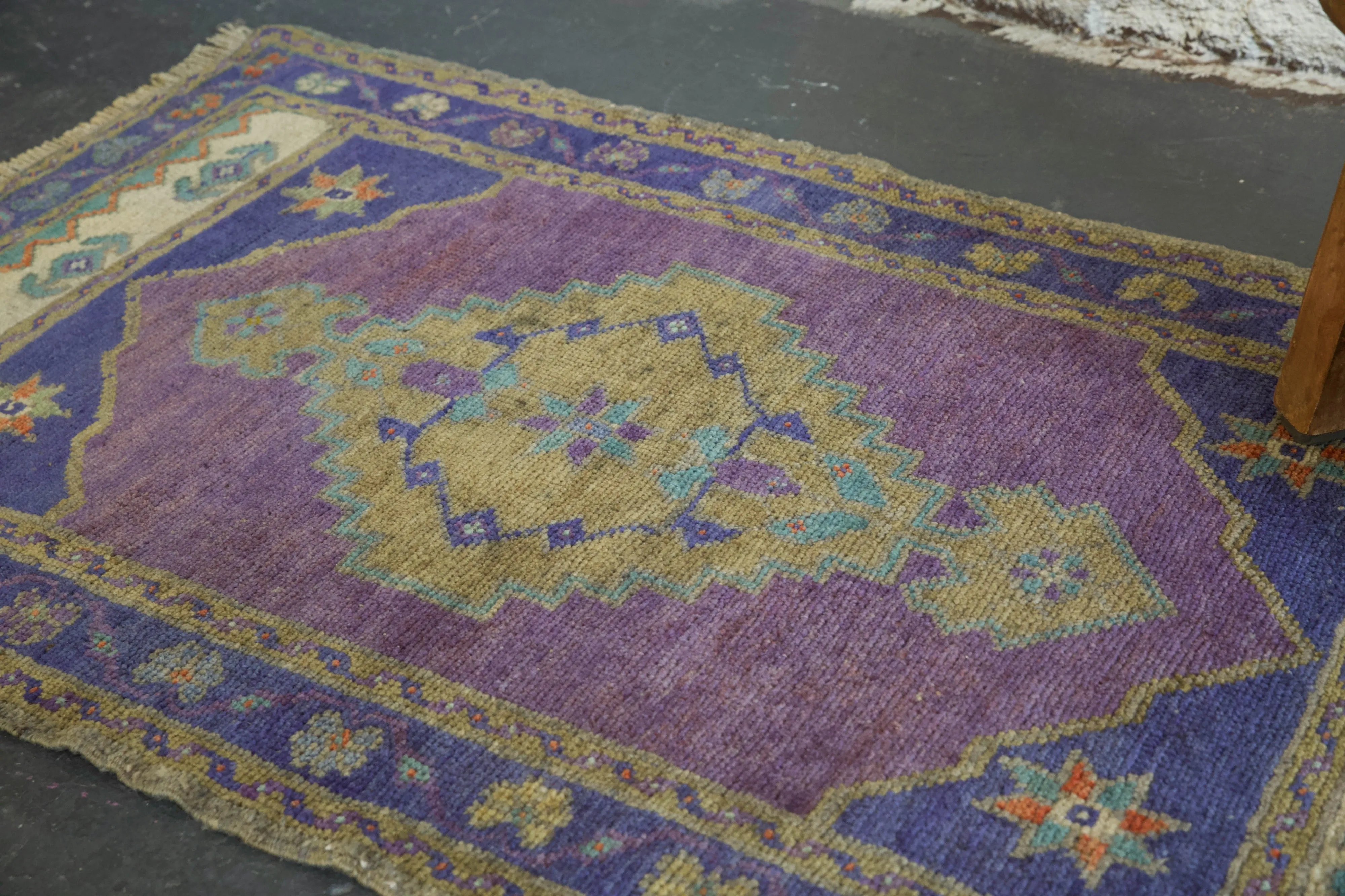 Vintage Mini Turkish Rug 1'10"x3'1"