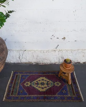 Vintage Mini Turkish Rug 1'10"x3'5"