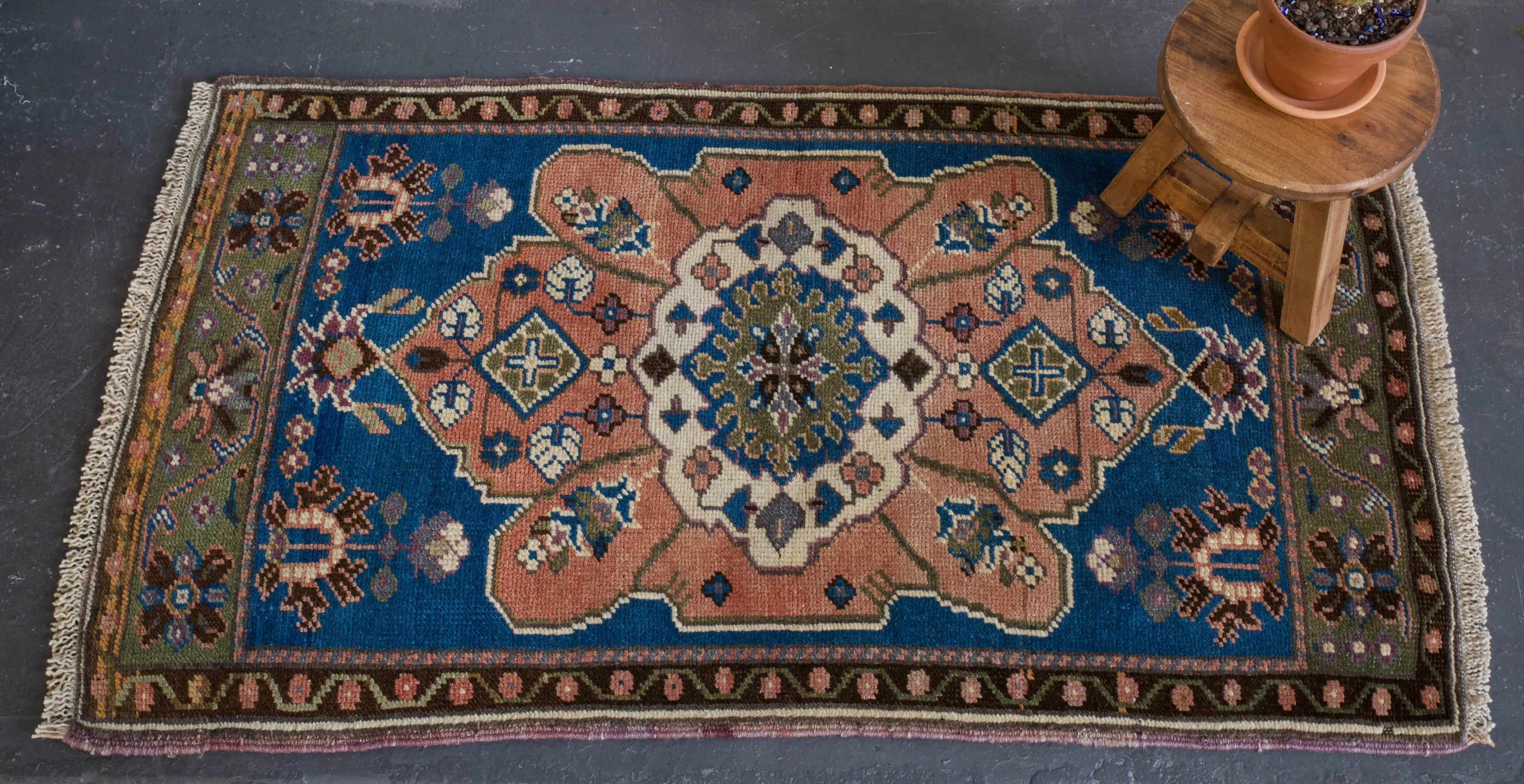 Vintage Mini Turkish Rug 2'1"x3'9"