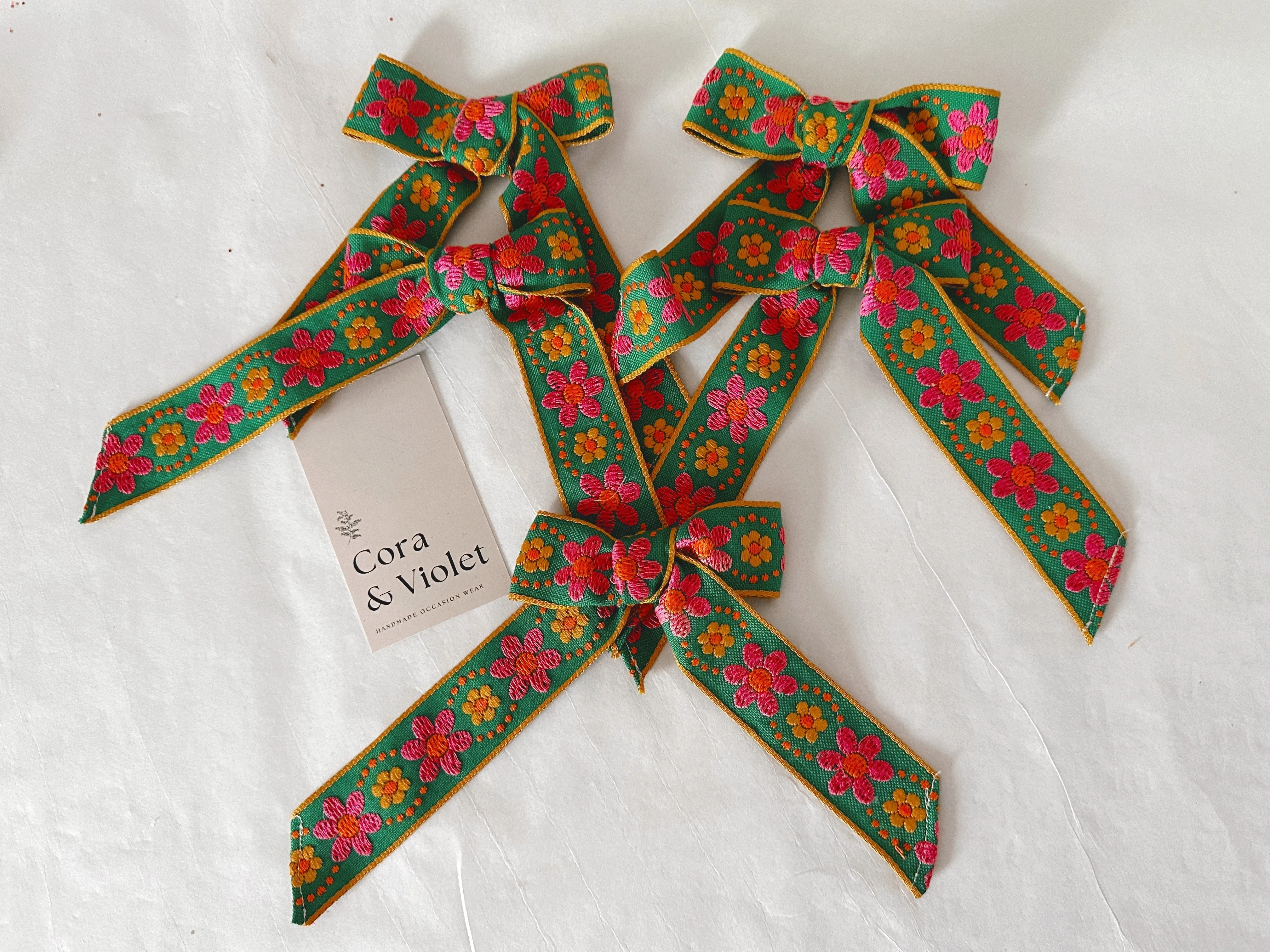 Vintage retro bow