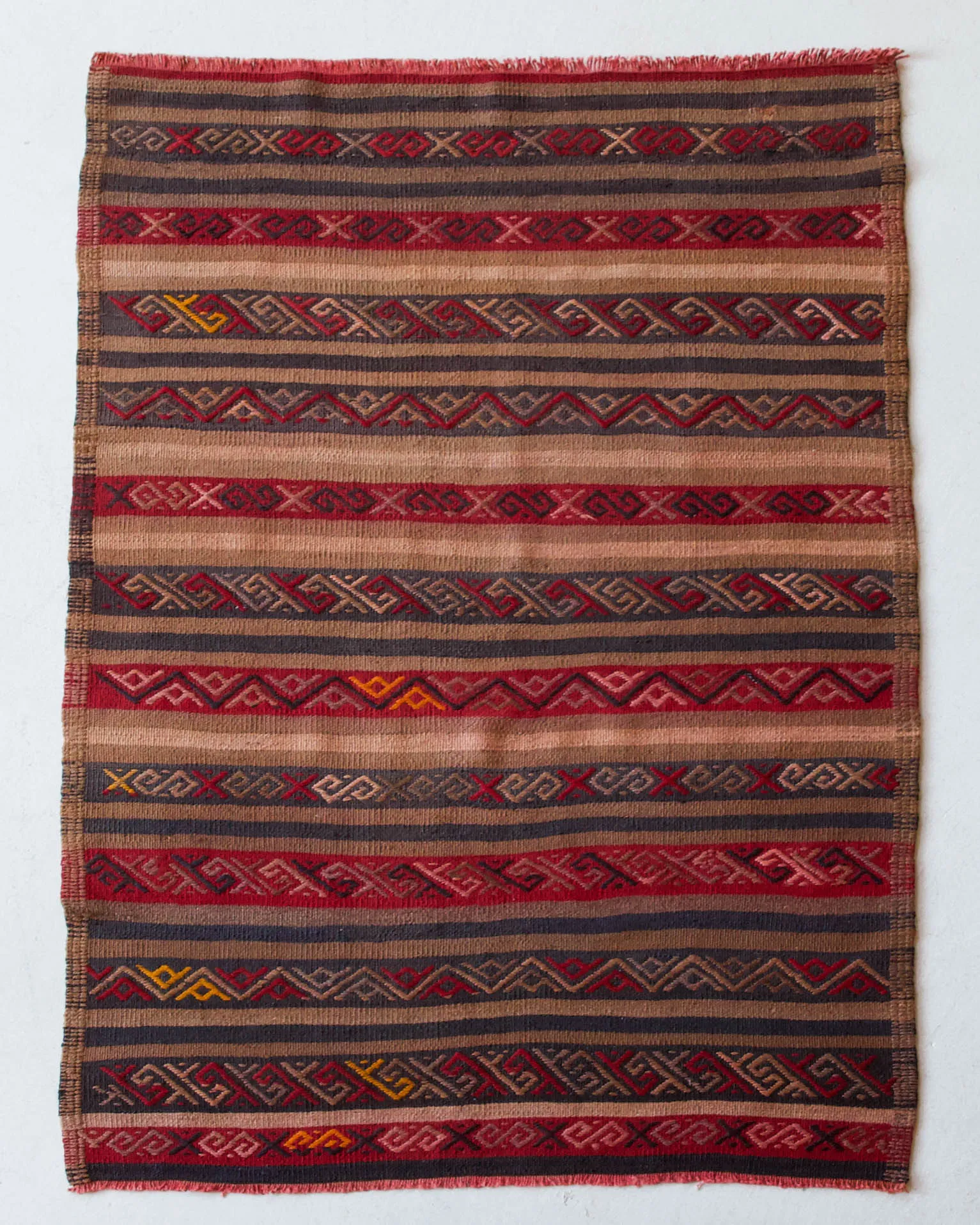 Vintage Sivas Kilim Rug 3'5"x4'8"
