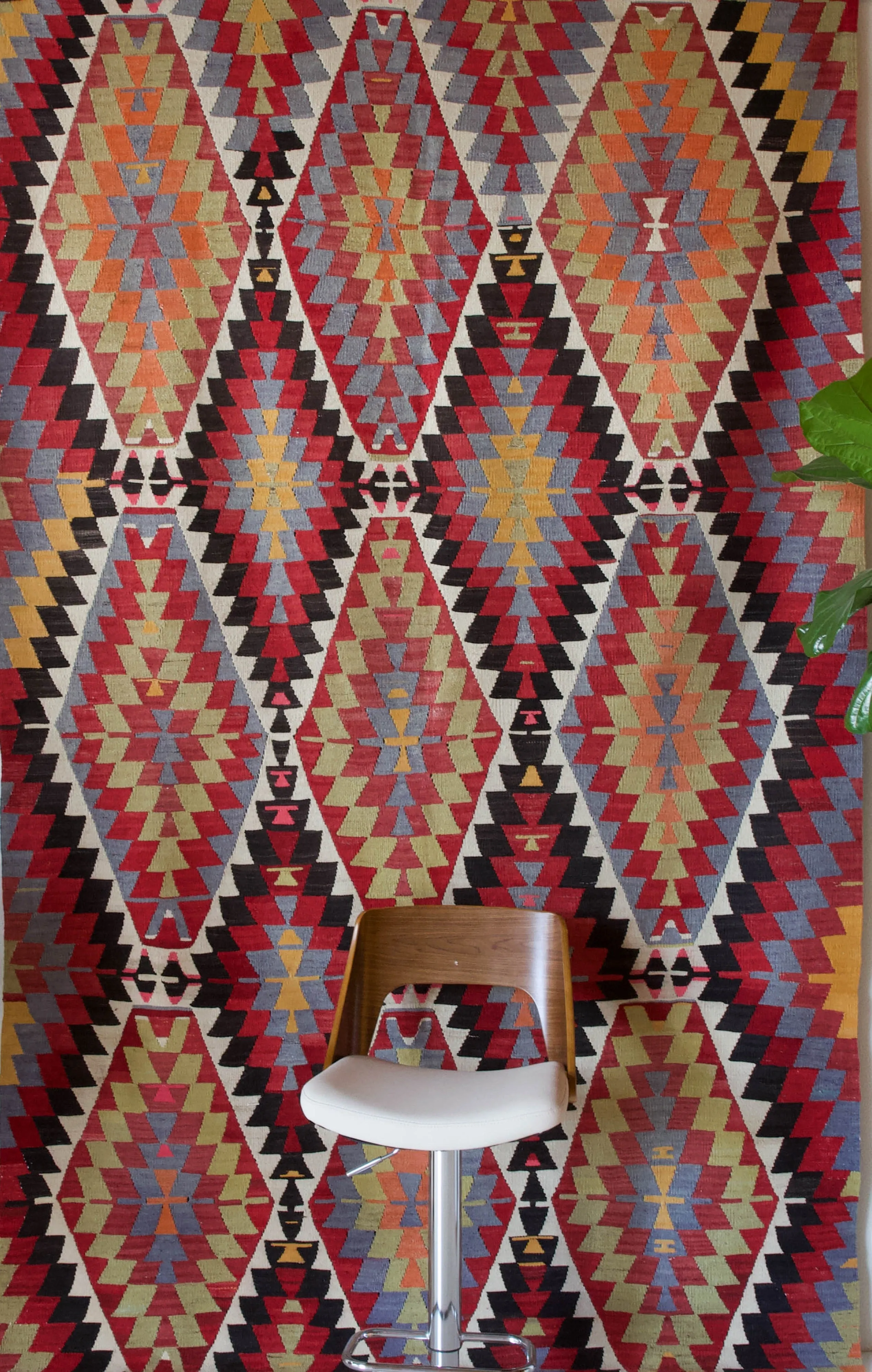 Vintage Toros Kilim Rug 5'7"x9'3"