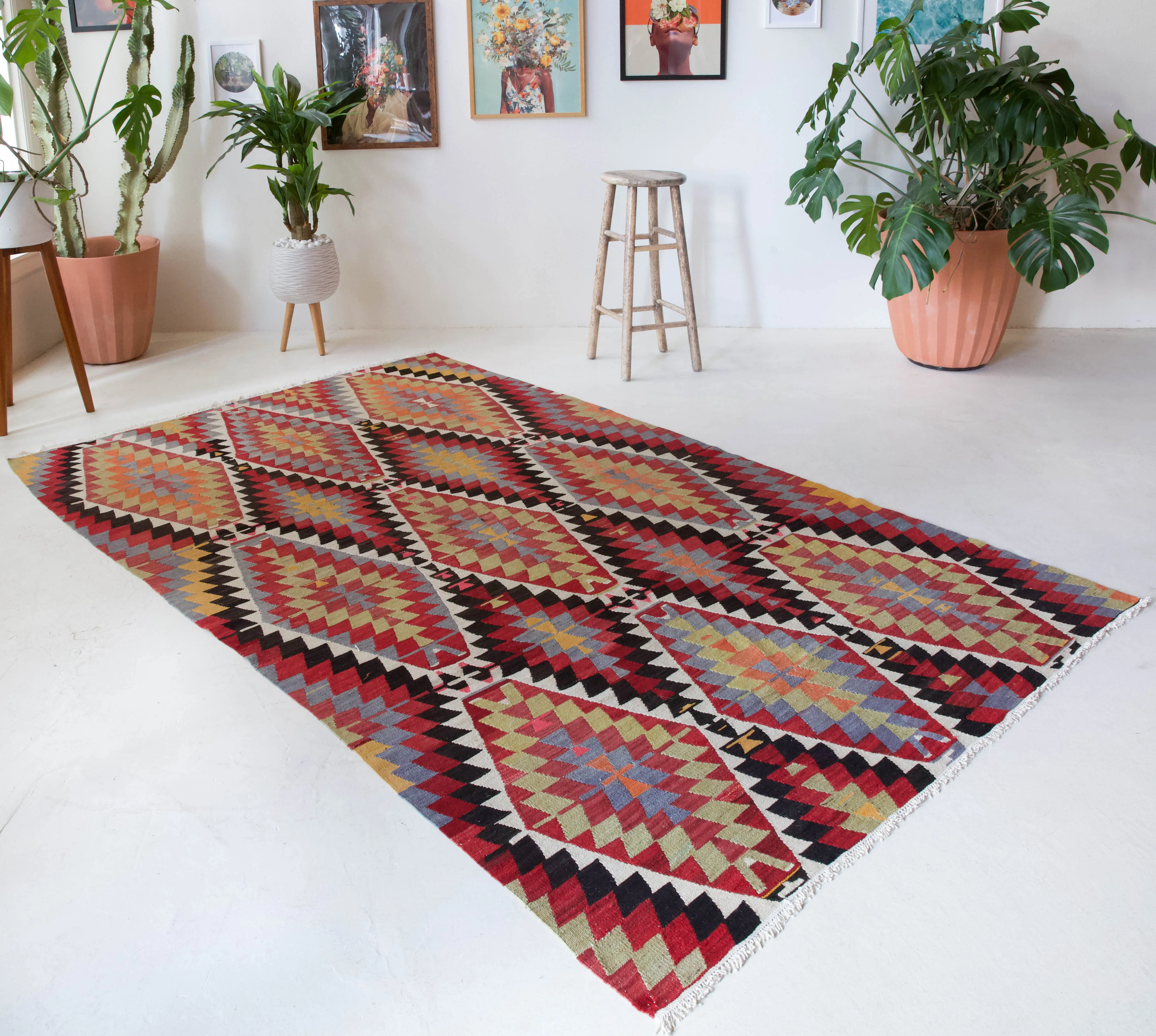 Vintage Toros Kilim Rug 5'7"x9'3"