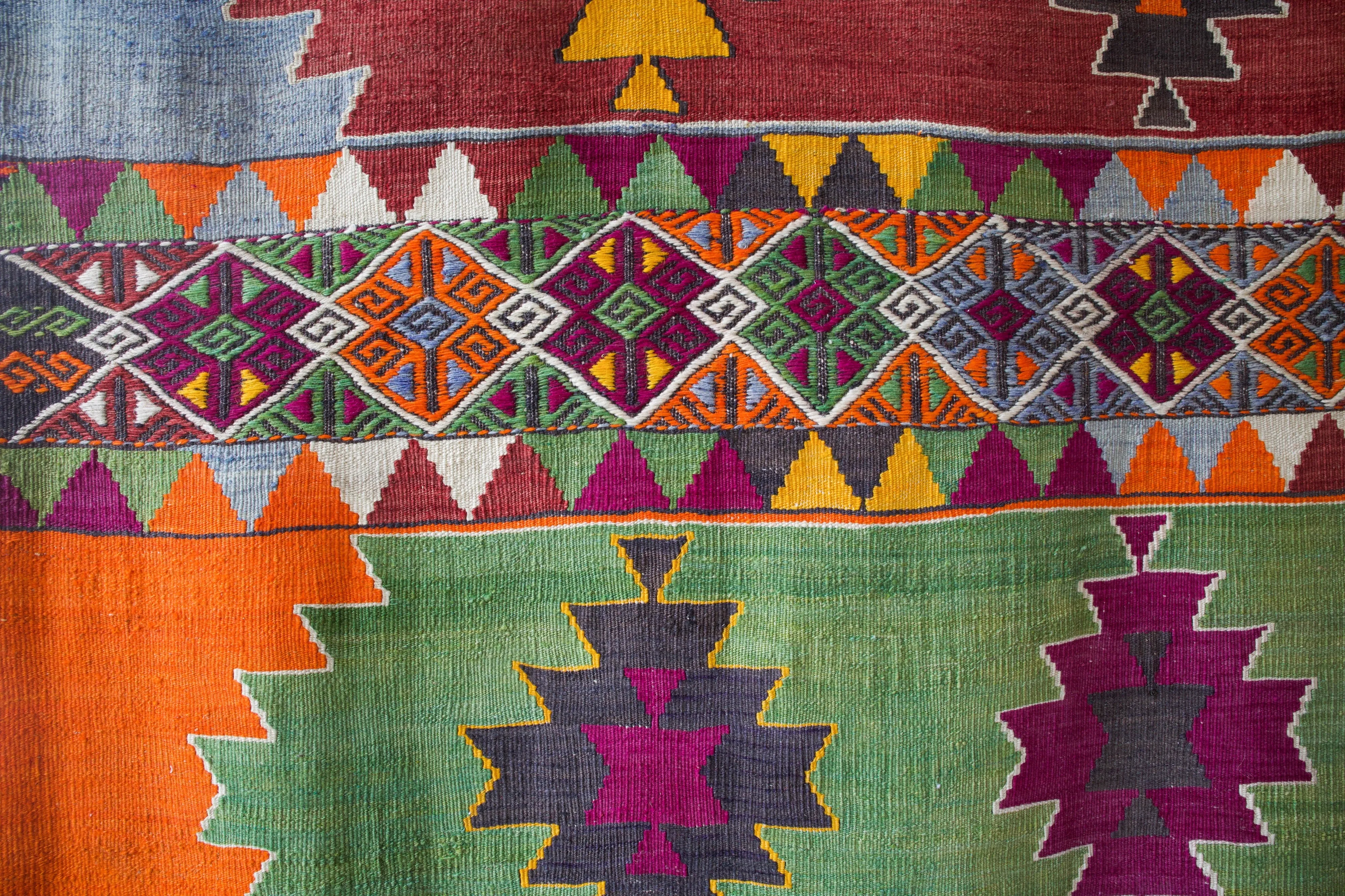 Vintage Turkish Sivas Kilim Rug 6'9"x11'6"