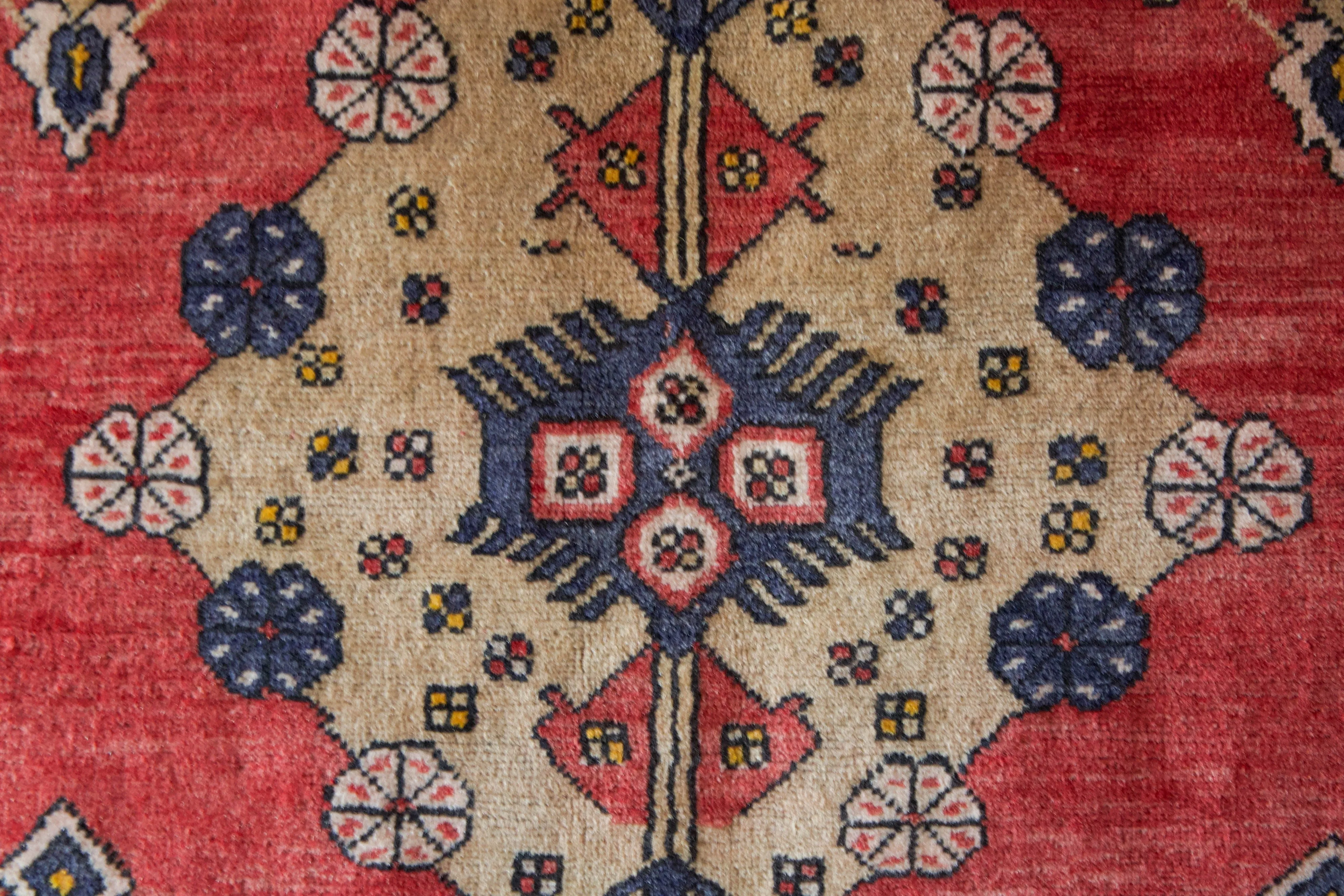 Vintage Western Anatolian Rug 5'10"x8'10"