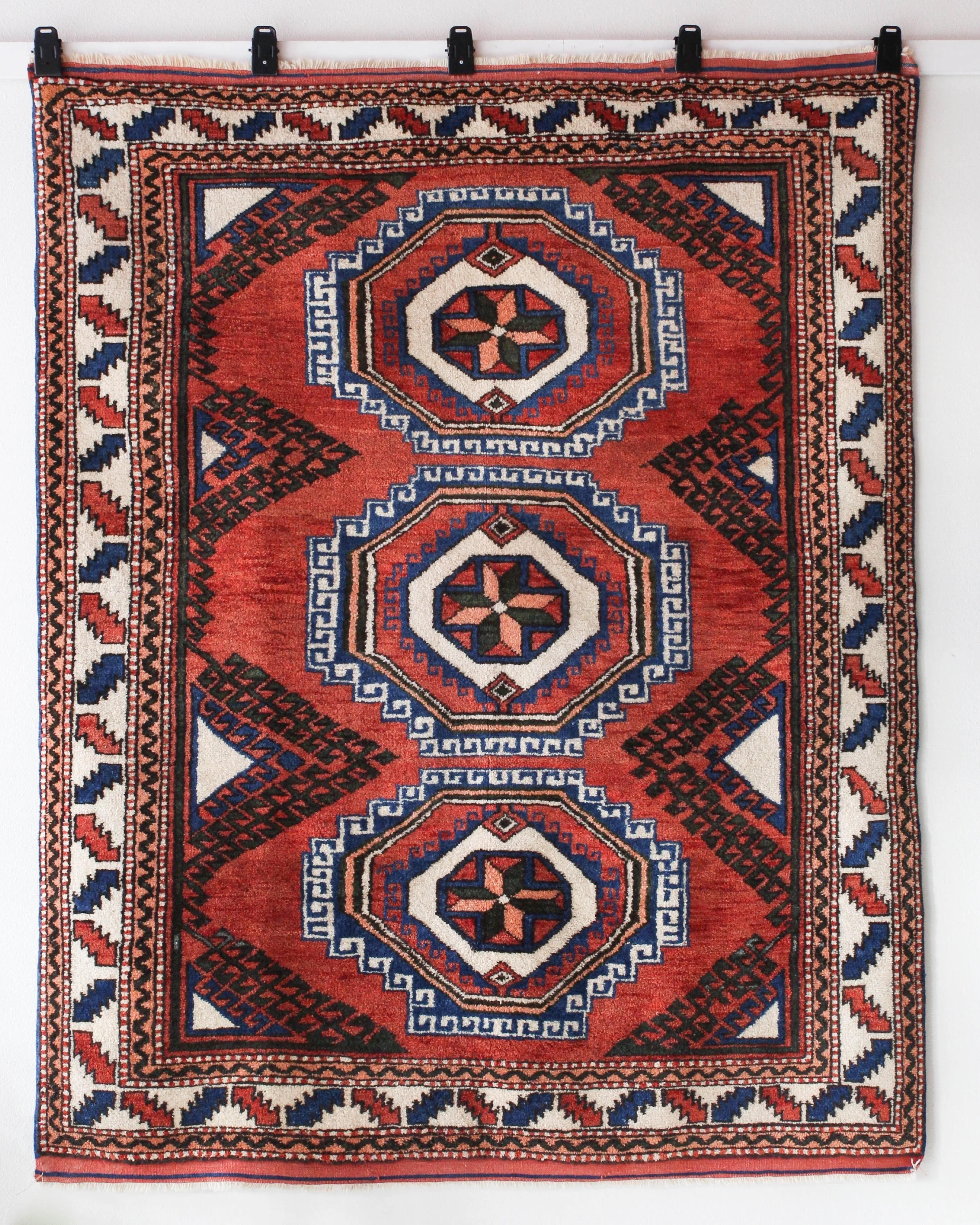 Vintage Western Anatolian Rug 5'6"x6'11"