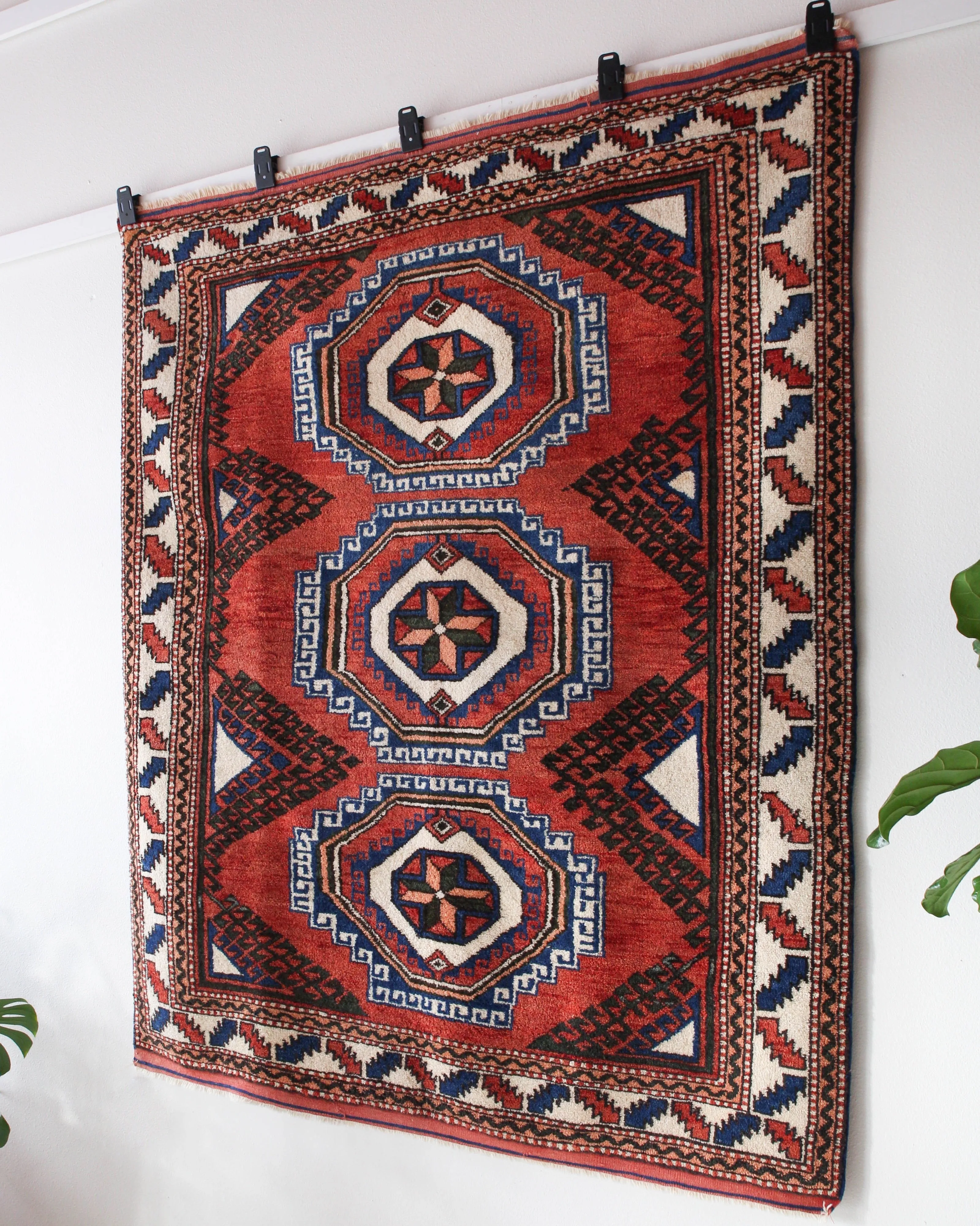 Vintage Western Anatolian Rug 5'6"x6'11"